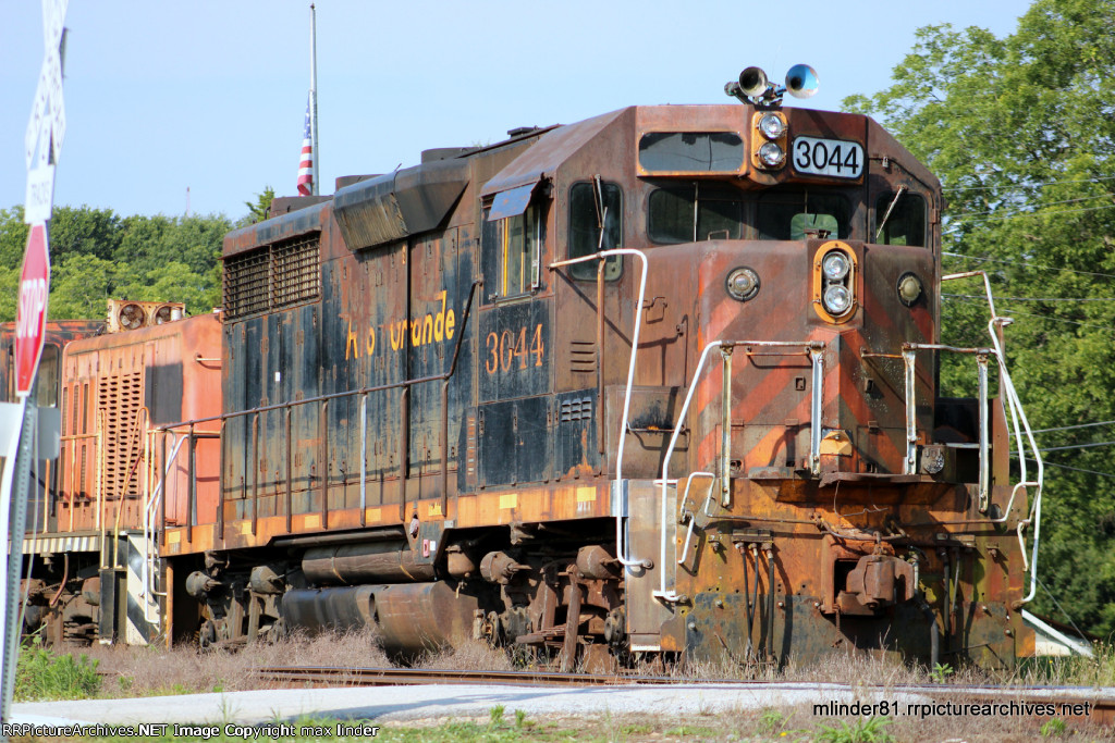 HRT 3044